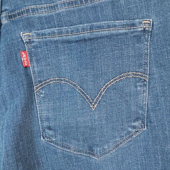 Levi's 311 Shaping Skinny Capris Womens 31 Lapis Dark Wash Mid Rise A00860004 - Picture 12 of 16